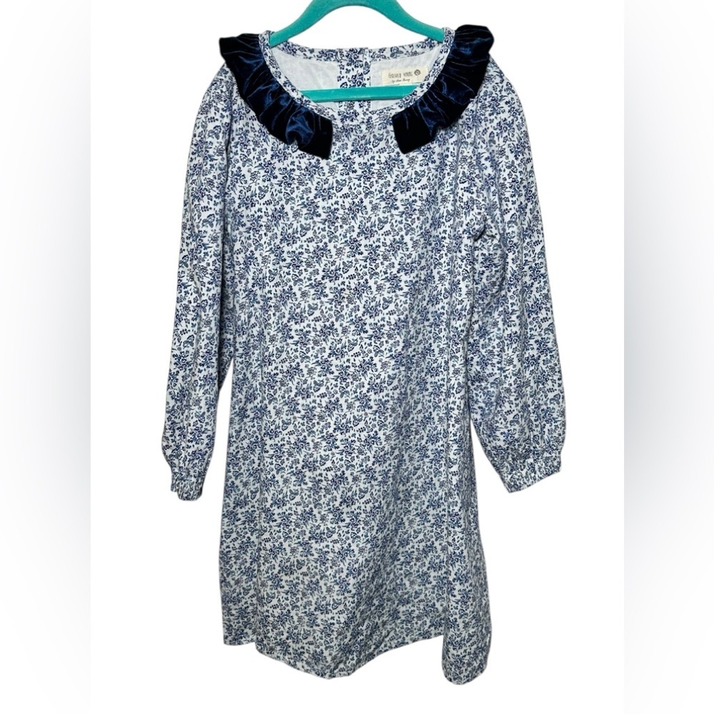Forever Young by Sue Dang Button Back Floral Blue and‎ White Print Long Sleeve